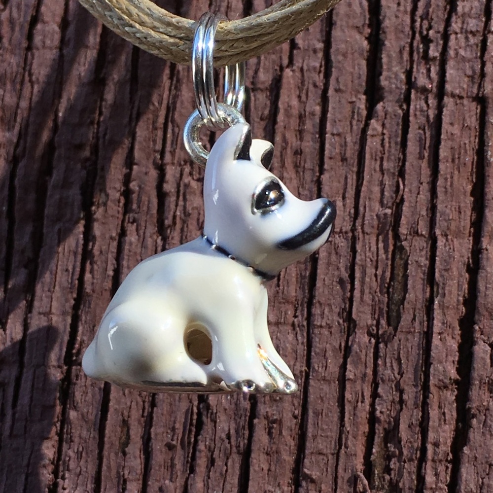Enamel puppy dog 🐕